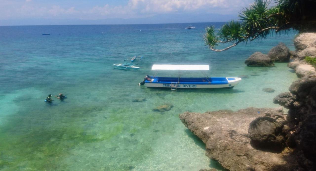 Cebu Seaview Dive Resort Моалбоал Екстериор снимка